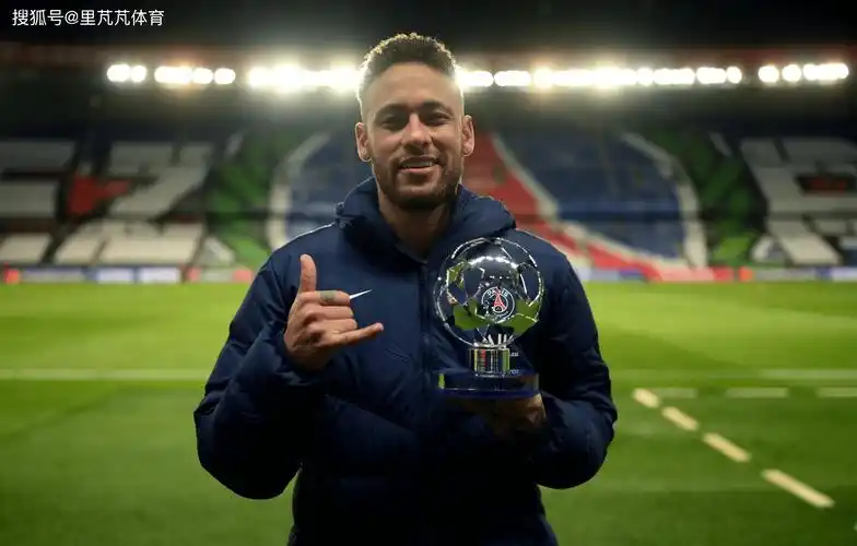 不难发现他 不难发现他